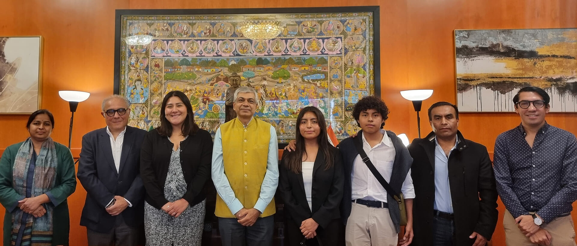 Ambassador and DCM met Mr. Benito Ocampo of Dixima Pharmaceutical and Mr. Guillermo Salas Lopez of MG Medicamentos, along with Mr. Mateo Ocampo, Ms. Fernanda Salas, highlighting efforts toward strengthening pharmaceutical supply chains and access to affordable, quality healthcare.01 April 2026