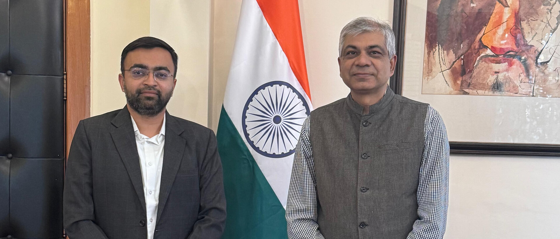 The ambassador met Mr. Akash Patel, Co-Founder and Director of Juvencia Lifesciences Pvt. Ltd. and discussed India-Mexico trade and investment opportunities in the healthcare sector 22 May 2026