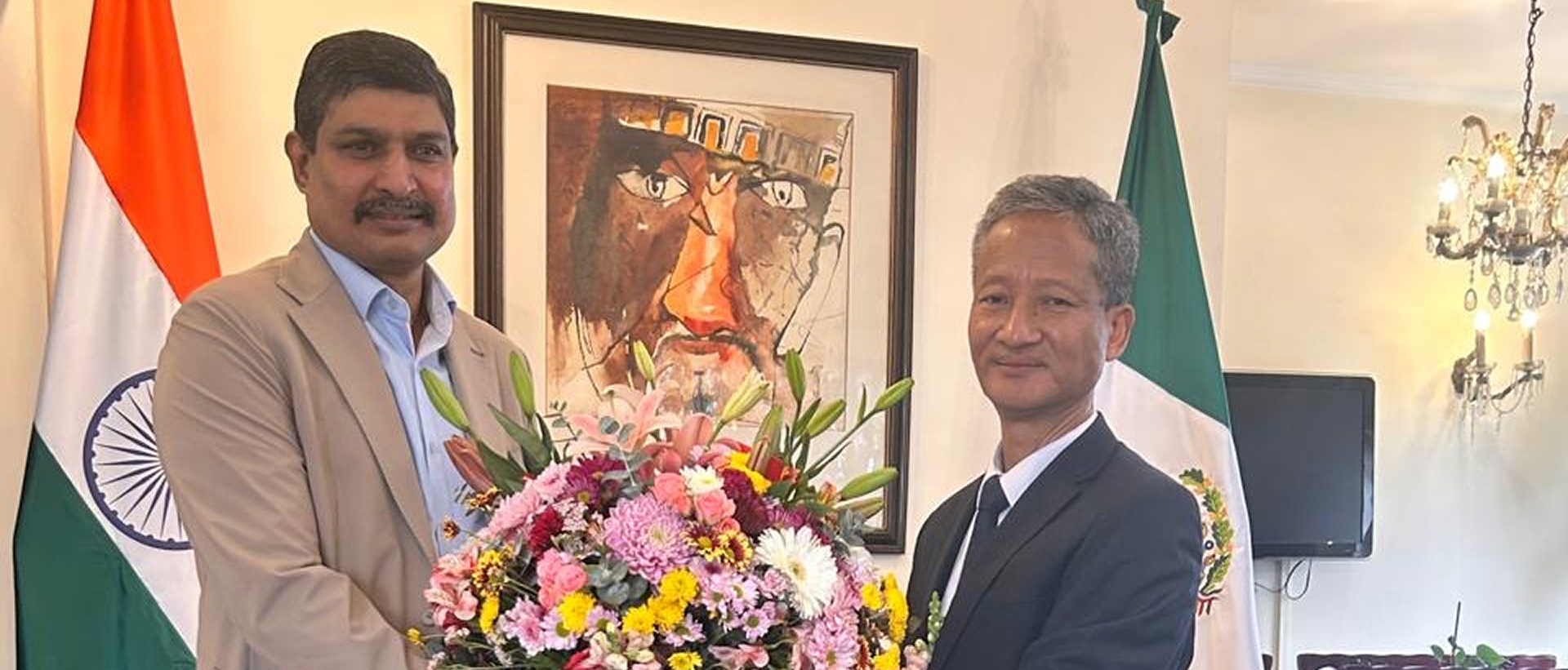 The Ambassador met Mr. Gurulinga Konanur, Director General, Hetero Drugs Mexico, to discuss opportunities to strengthen India–Mexico cooperation in pharmaceuticals and healthcare 16 October 2026