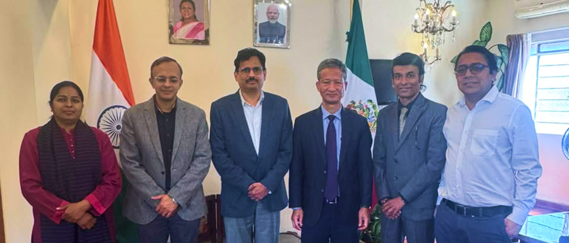 Ambassador Shri N.J. Gangte met members of the Indian diaspora from Querétaro, to exchange views on strengthening cultural cooperation and people to people ties between India and Mexico 28.10.2026